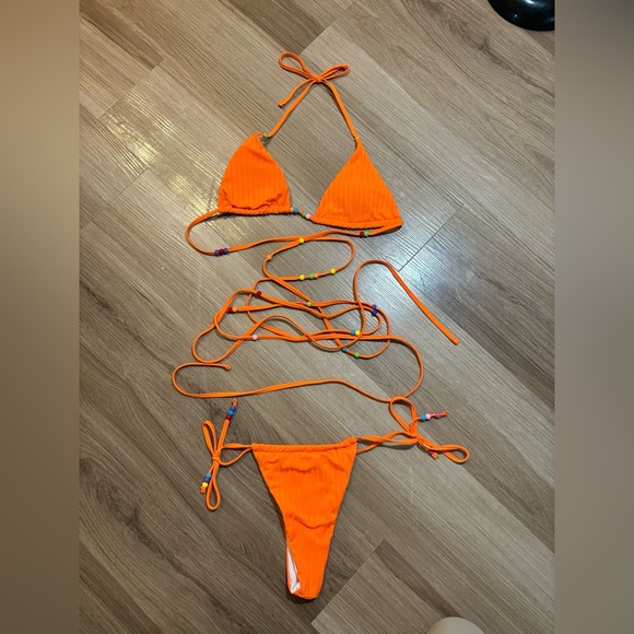 bikini - Picture 1 of 1